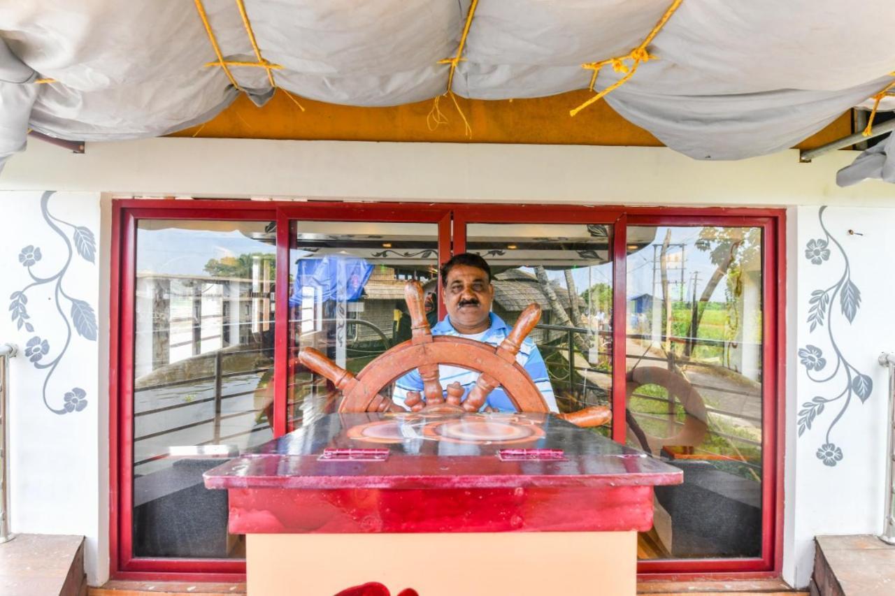 Friends Cruise, Nightstay Houseboat Alappuzha Eksteriør bilde