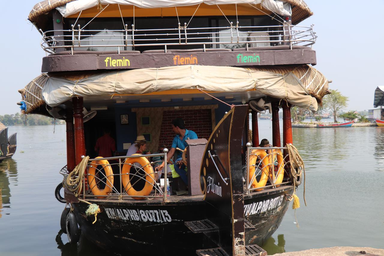 Friends Cruise, Nightstay Houseboat Alappuzha Eksteriør bilde