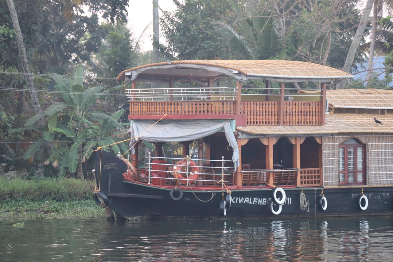 Friends Cruise, Nightstay Houseboat Alappuzha Eksteriør bilde