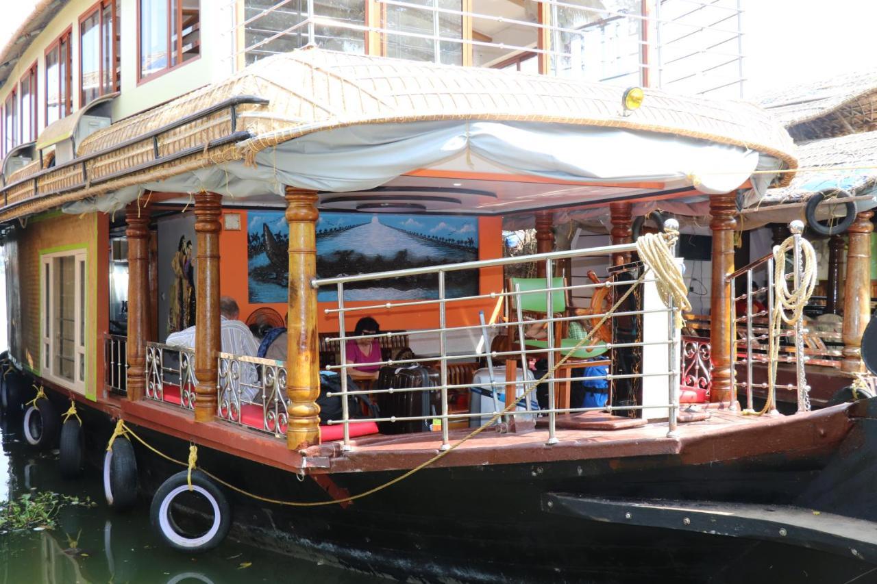 Friends Cruise, Nightstay Houseboat Alappuzha Eksteriør bilde