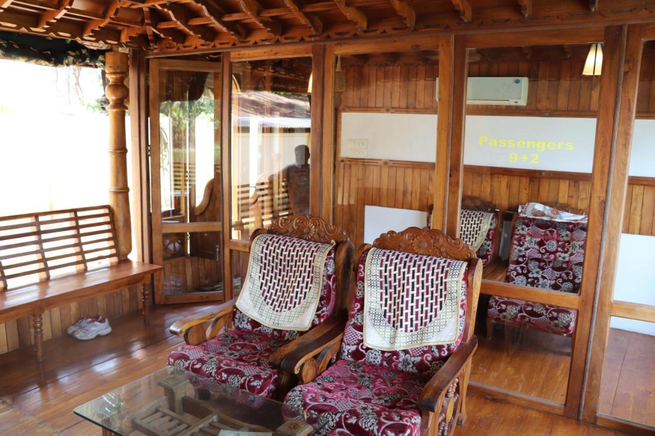 Friends Cruise, Nightstay Houseboat Alappuzha Eksteriør bilde