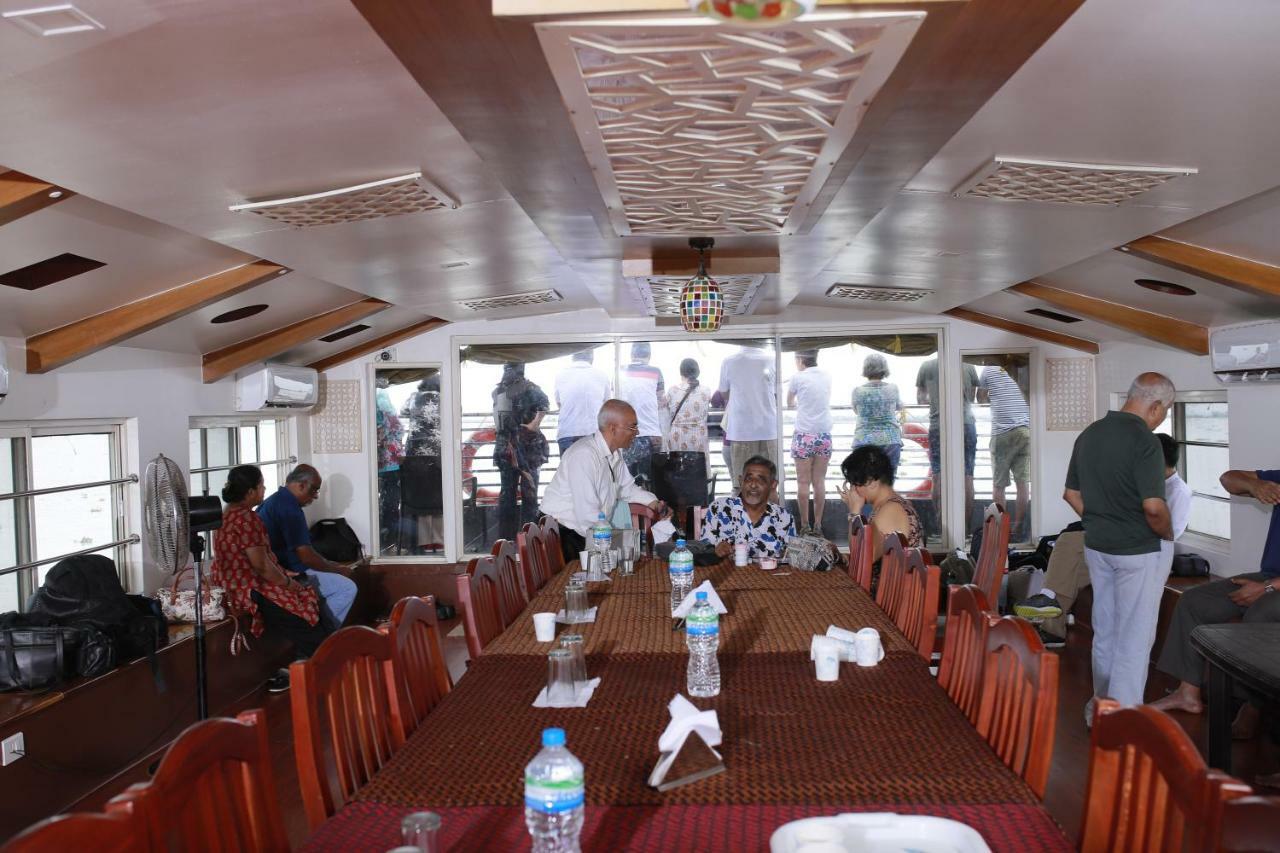Friends Cruise, Nightstay Houseboat Alappuzha Eksteriør bilde